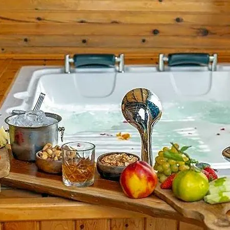 Tringo Hotel 3*
